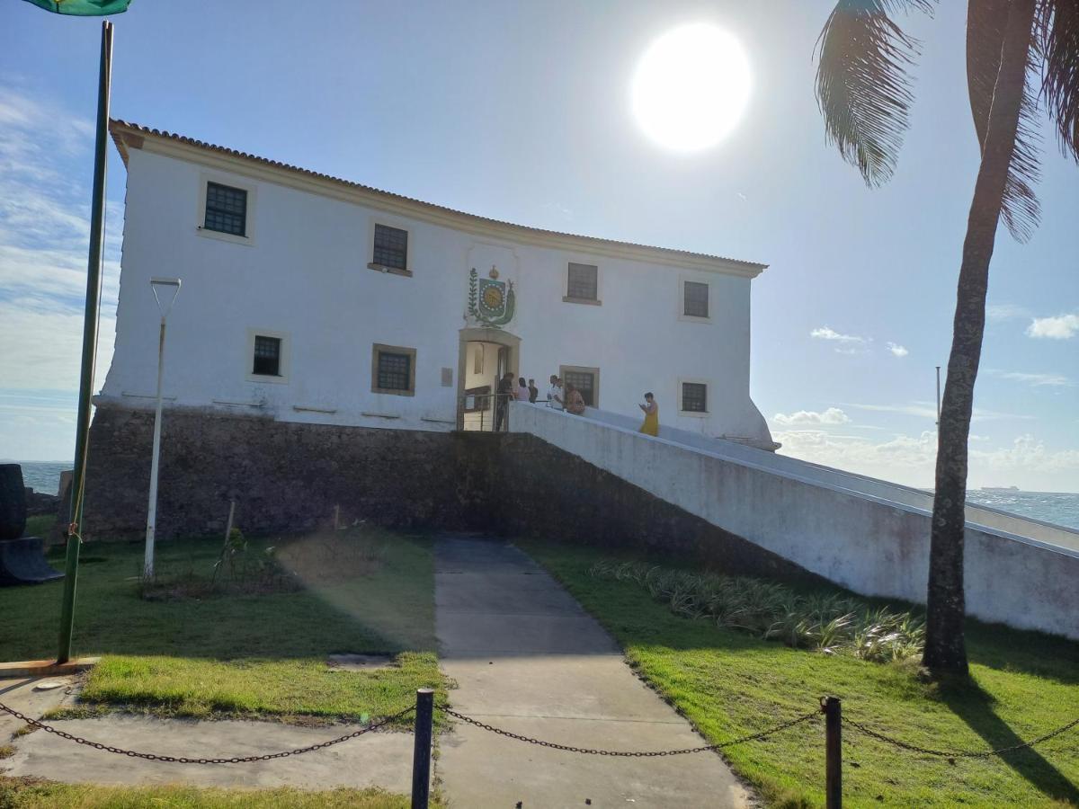 Studio Lateral vista mar Barra cama de casal Netflix Salvador de Bahía Exterior foto